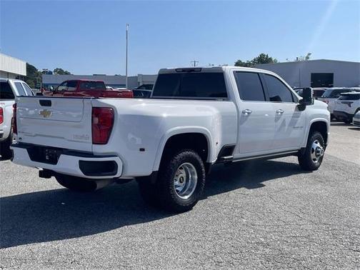 2022 Chevrolet Silverado 3500 High Country