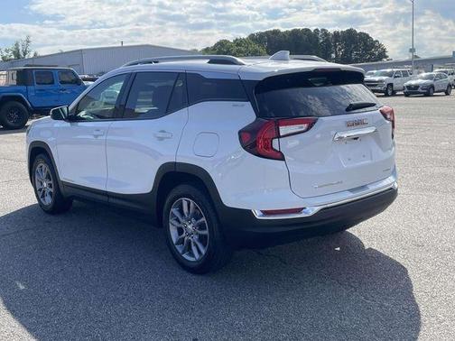 Summit White 2023 GMC Terrain SLT