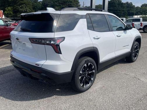 Polar White 2026 Chevrolet Equinox RS