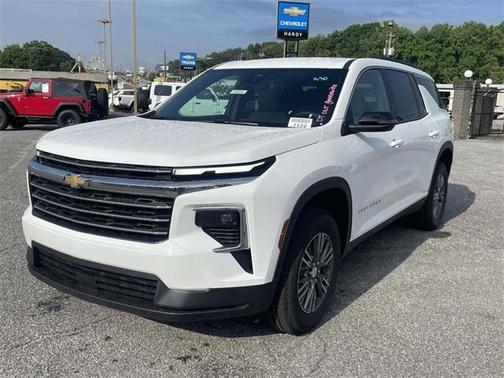 2025 Chevrolet Traverse LT