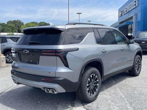 Sterling Gray Metallic 2026 Chevrolet Traverse Z71