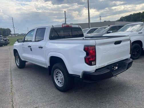 Summit White 2026 Chevrolet Colorado WT