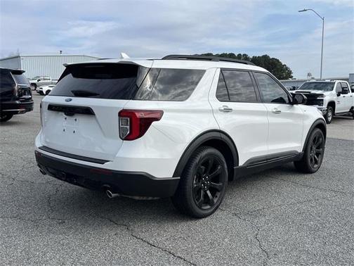 2023 Ford Explorer ST-Line