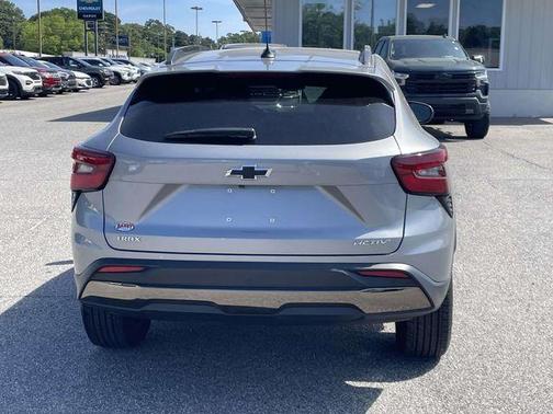 Sterling Gray Metallic 2025 Chevrolet Trax ACTIV