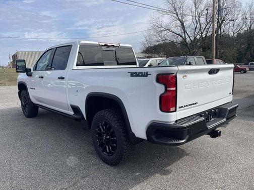 Summit White 2026 Chevrolet Silverado 2500 LTZ