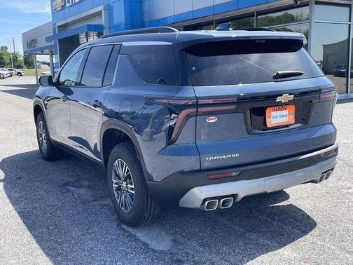 Lakeshore Blue Metallic 2026 Chevrolet Traverse LT
