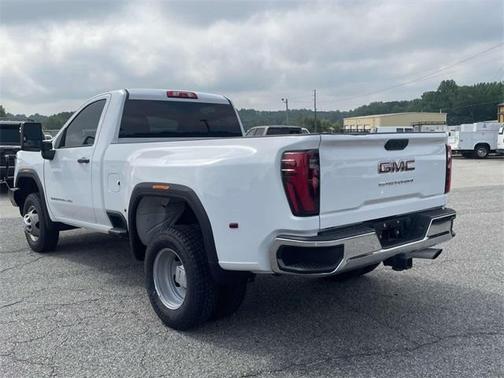 2024 GMC Sierra 3500 Pro