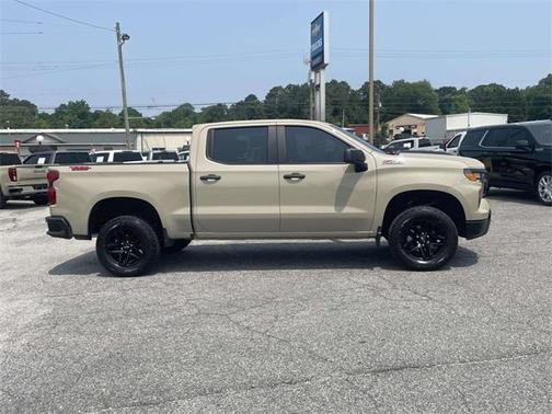 2022 Chevrolet Silverado 1500 Custom Trail Boss