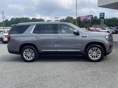 2022 GMC Yukon SLT