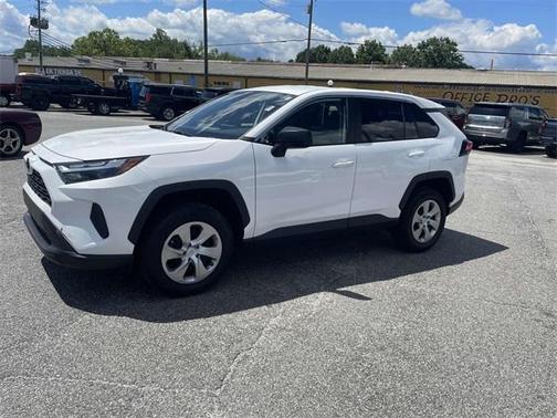2023 Toyota RAV4 LE