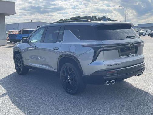Sterling Gray Metallic 2024 Chevrolet Traverse RS
