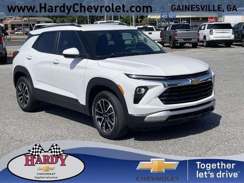 Summit White 2024 Chevrolet Trailblazer LT
