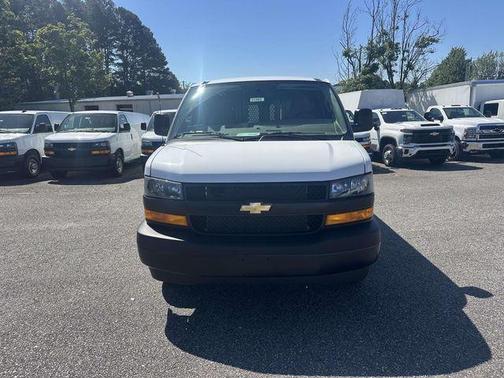 Summit White 2026 Chevrolet Express 2500 Work Van