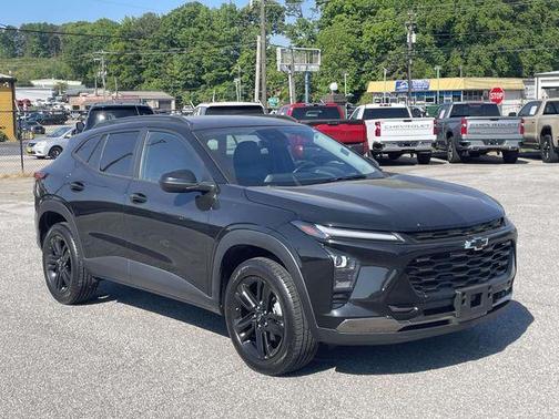 Mosaic Black Metallic 2024 Chevrolet Trax ACTIV