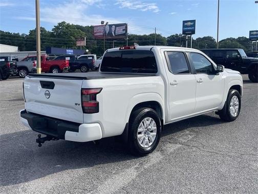 2024 Nissan Frontier SV