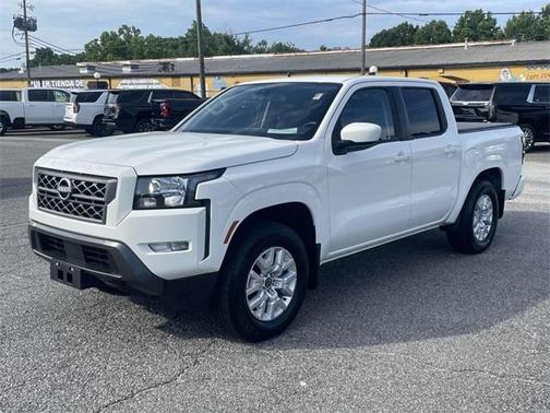 2024 Nissan Frontier SV