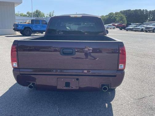 Dark Carmine Red Metallic 2002 Chevrolet Silverado 1500 LS Extended Cab