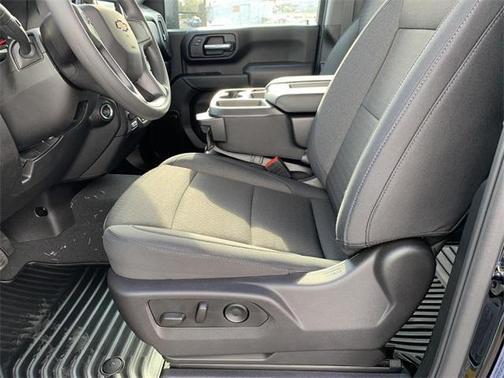 2025 Chevrolet Silverado 2500 Custom