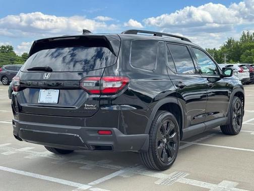 Crystal Black Pearl 2026 Honda Pilot