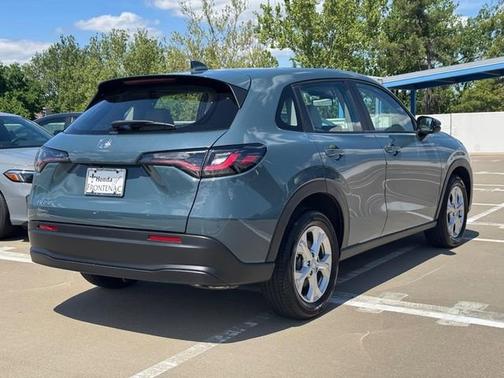 Nordic Forest Pearl 2025 Honda HR-V