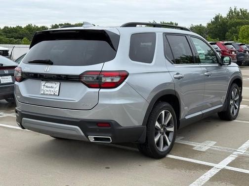 Lunar Silver Metallic 2025 Honda Pilot