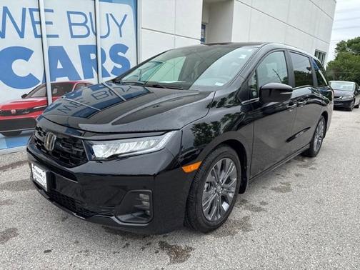 Crystal Black Pearl 2026 Honda Odyssey