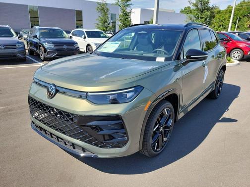 Avocado Green 2026 Volkswagen Tiguan 2.0T SE R-Line Black