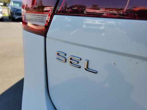 2022 Volkswagen Tiguan 2.0T SEL R-Line