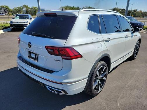 2022 Volkswagen Tiguan 2.0T SEL R-Line