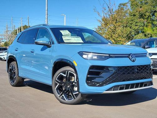 2026 Volkswagen Tiguan 2.0T SEL R-Line