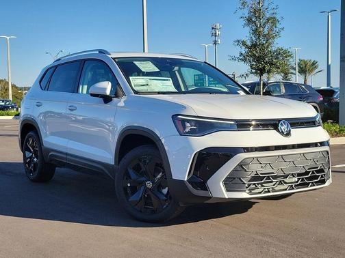 2025 Volkswagen Taos 1.5T SE