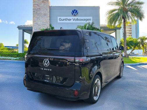 2025 Volkswagen ID. Buzz Pro S