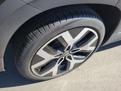 2023 Volkswagen Taos 1.5T SEL