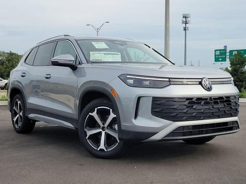 2025 Volkswagen Tiguan 2.0T SE