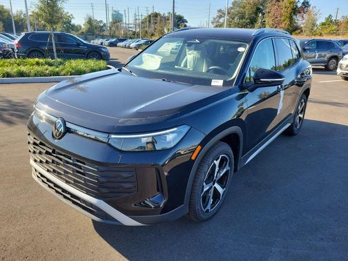 2025 Volkswagen Tiguan 2.0T SE