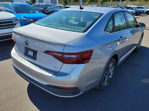 2022 Volkswagen Jetta 1.5T SE