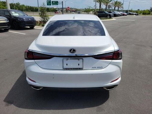 White Pearl 2022 Lexus ES 350 Base