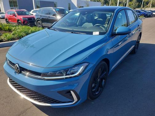 2025 Volkswagen Jetta 1.5T SE