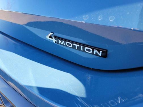 2025 Volkswagen Tiguan 2.0T SE R-Line Black