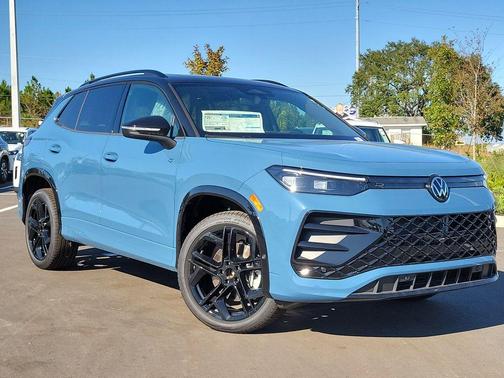 2025 Volkswagen Tiguan 2.0T SE R-Line Black