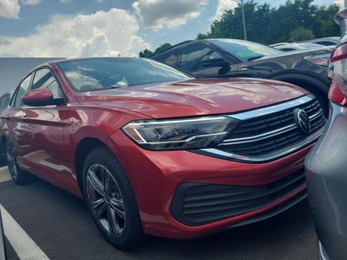 Kings Red 2023 Volkswagen Jetta 1.5T SE