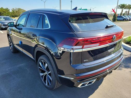 2026 Volkswagen Atlas Cross Sport 2.0T SEL Premium R-Line