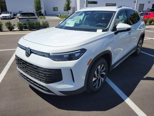 Pure White 2026 Volkswagen Tiguan 2.0T S