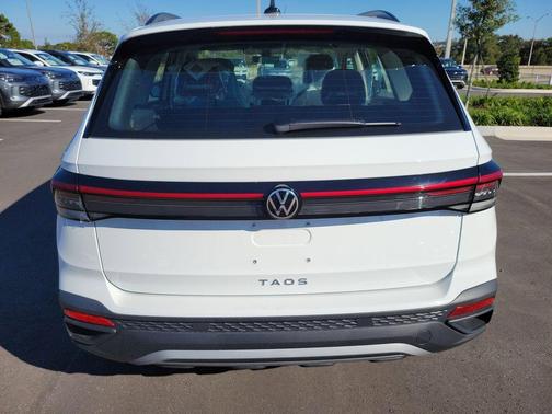2025 Volkswagen Taos 1.5T S
