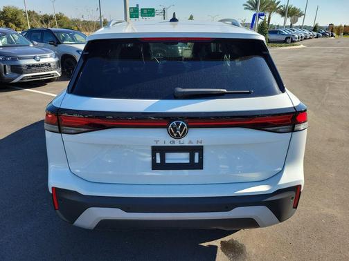 2025 Volkswagen Tiguan 2.0T S