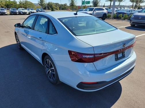 2025 Volkswagen Jetta 1.5T SE