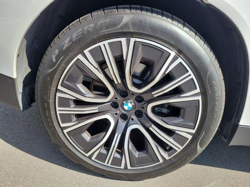 Mineral White Metallic 2025 BMW X3 30 xDrive