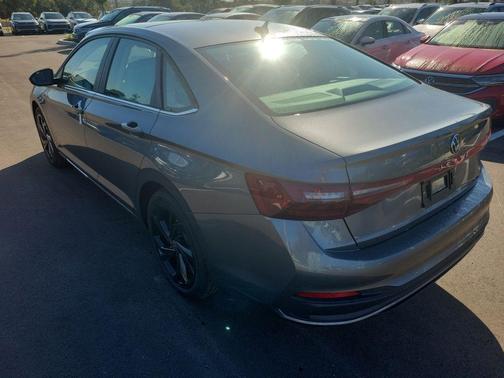 2026 Volkswagen Jetta 1.5T SE