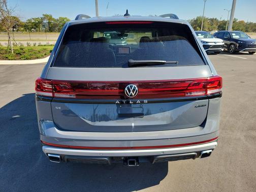 2026 Volkswagen Atlas 2.0T Peak Edition