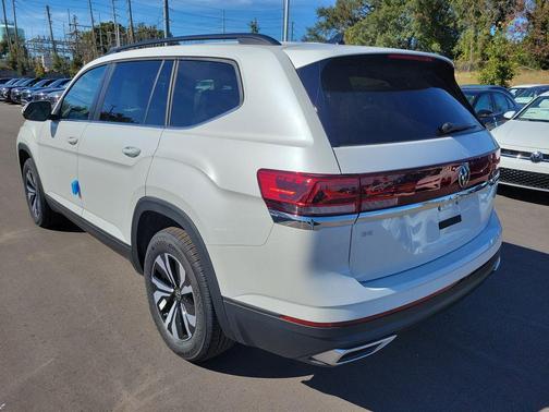 2026 Volkswagen Atlas 2.0T SE